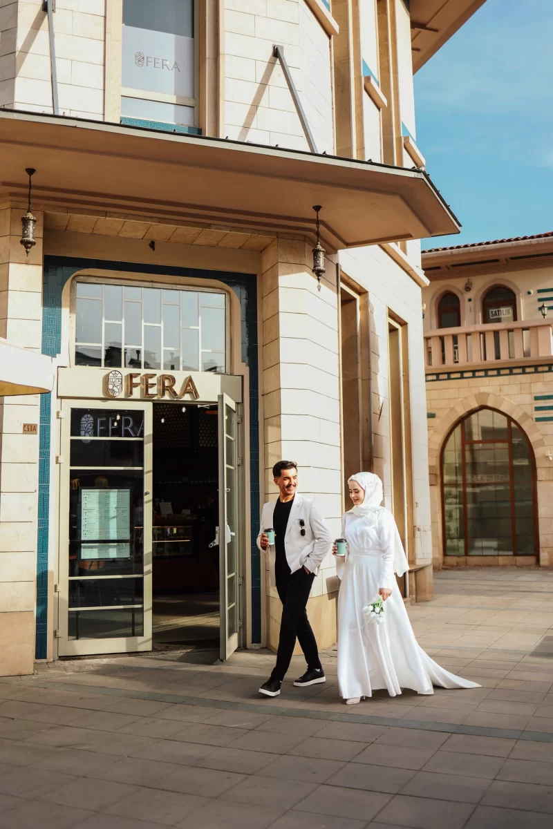 Her sokağın ayrı bir hikâyesi, her karenin içinde Özkan Foto Film dokunuşu.